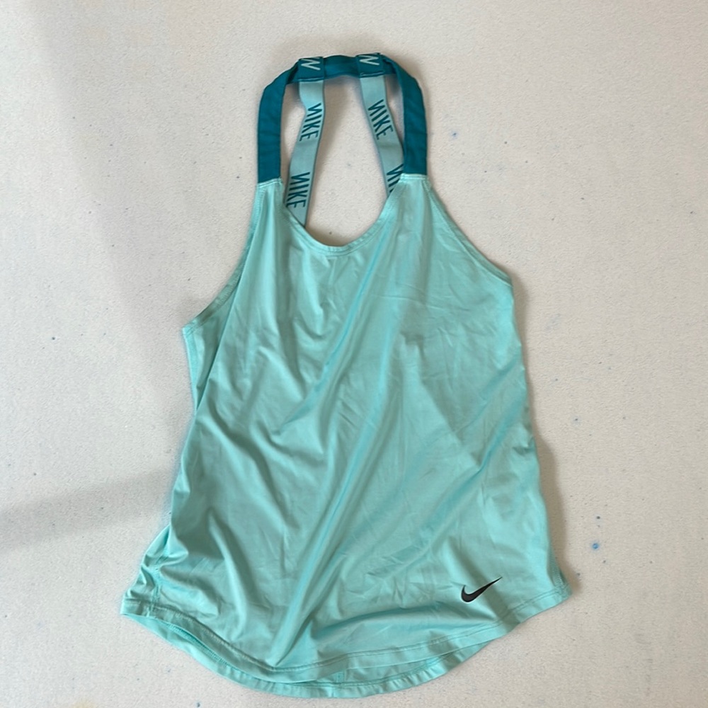 Strappy Nike dri-fit tank xs